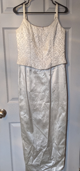 Light silver fitted Long gown from Stella bridal - Picture 1 of 3